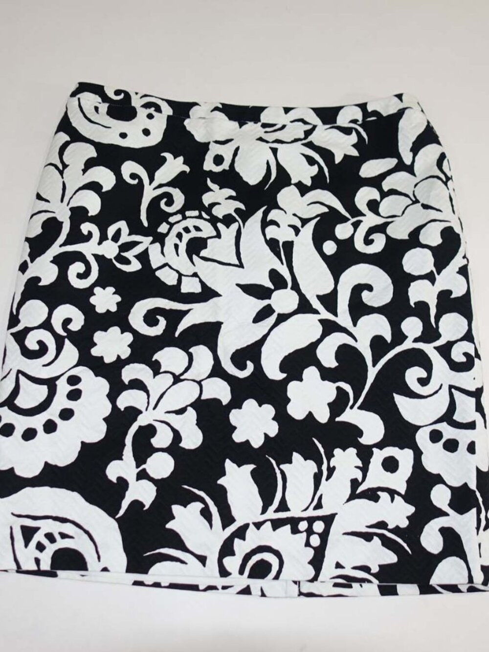 Talbots Women's Straight Pencil Skirt Size 12 Petite NWT Black White 100% Cotton